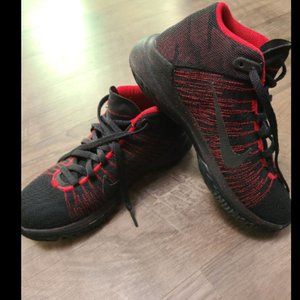 Boys 5Y Nike Zoom Ascention Basketball Shoes